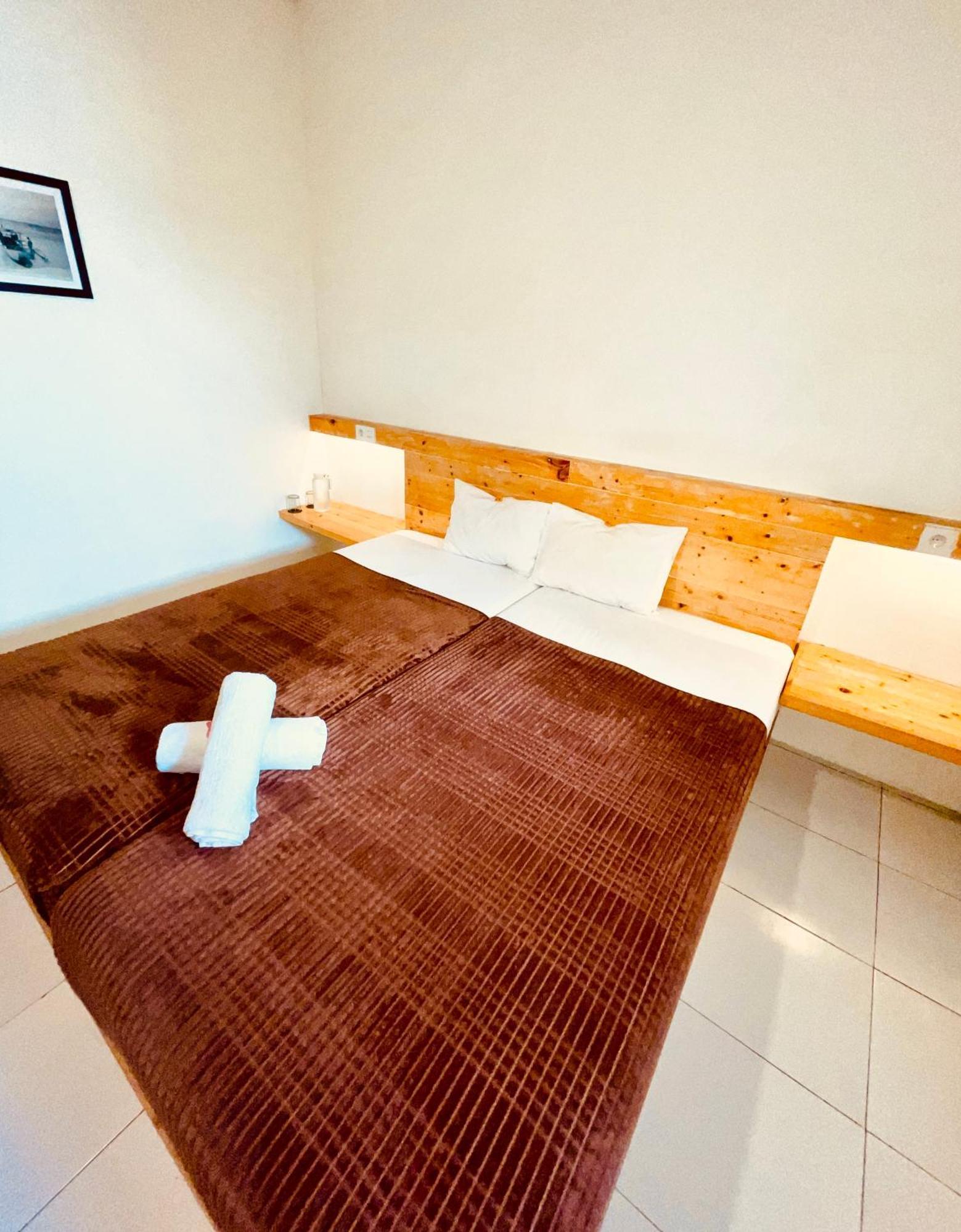 Tanawu Airport Hotel Lombok Praya Eksteriør billede