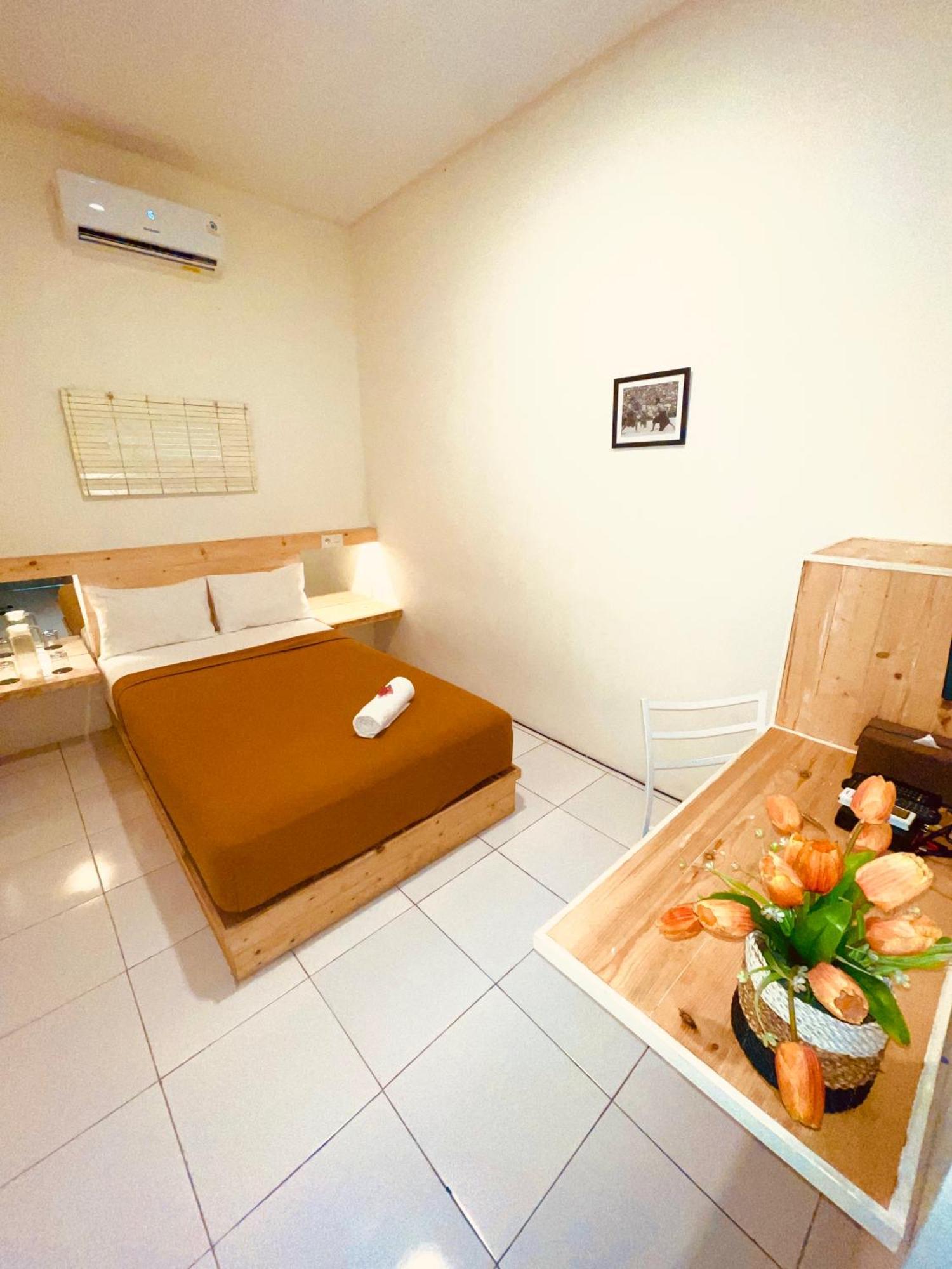 Tanawu Airport Hotel Lombok Praya Eksteriør billede